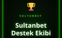 Güler yüzlü Sultanbet destek ekibi temsilcisi kullanıcıya yardım ediyor